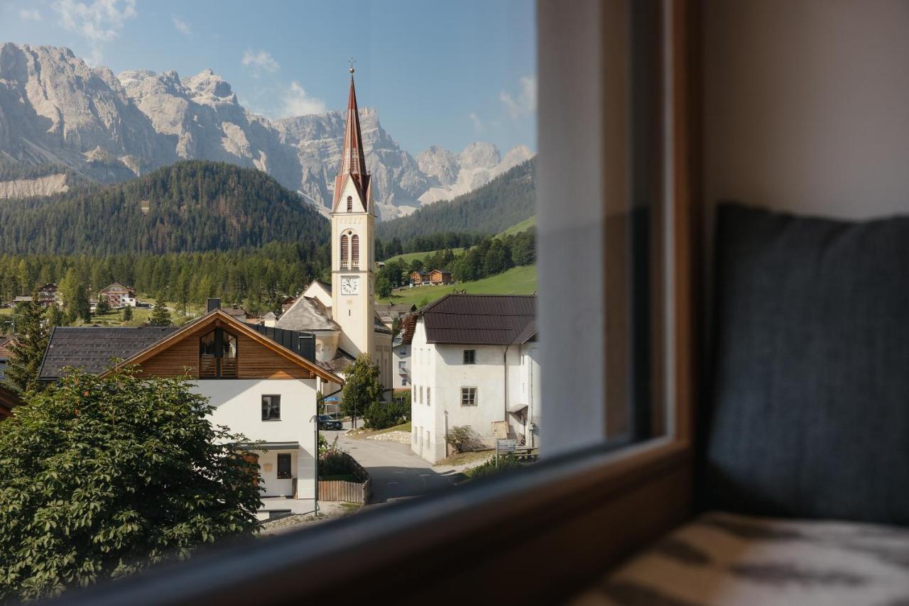 Berghotel Sanvi San Martino in Badia Exterior photo